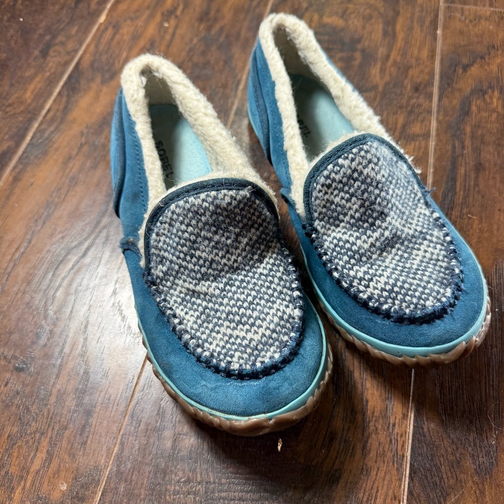 Sorel Tremblant Women’s Moccasin Slippers | Blue Suede | Fleece Lined | Size 7.5